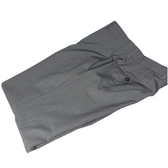 Madison Modern Fit Motion Stretch Men's Gray 30x30 Dress Pants EUC - Picture 11 of 11